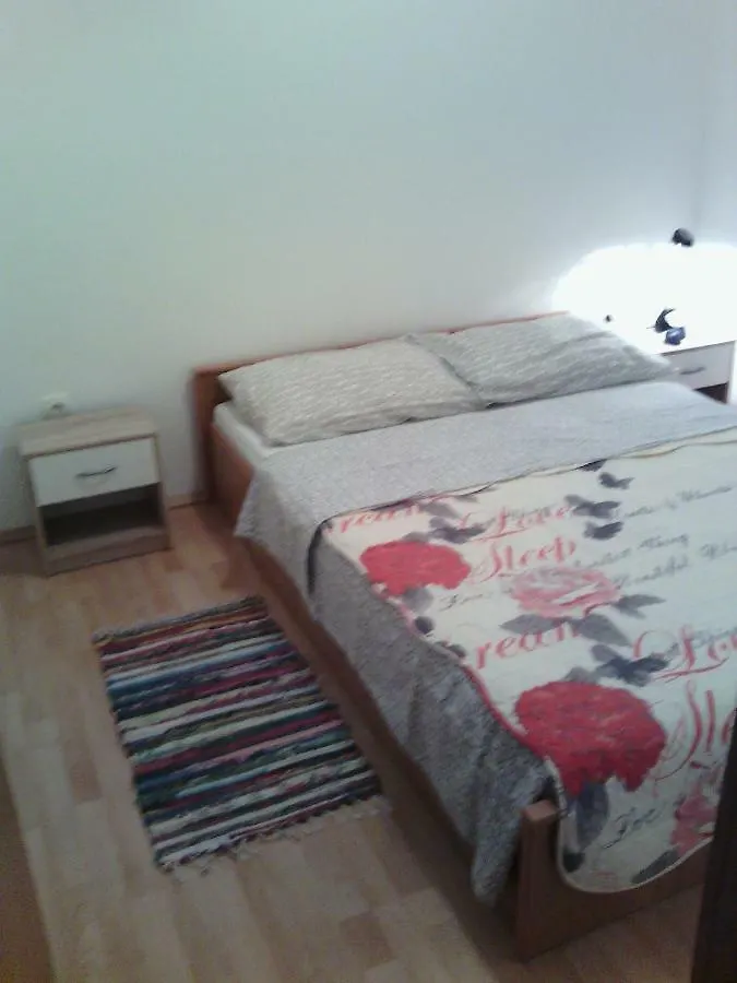 Apartmani Hasnek Vir