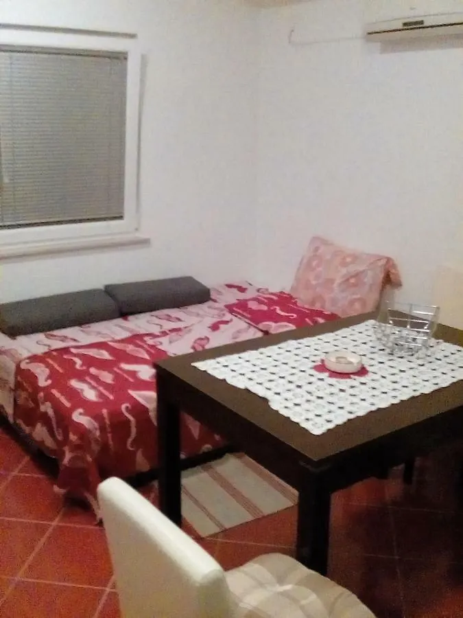 Διαμέρισμα Apartmani Hasnek